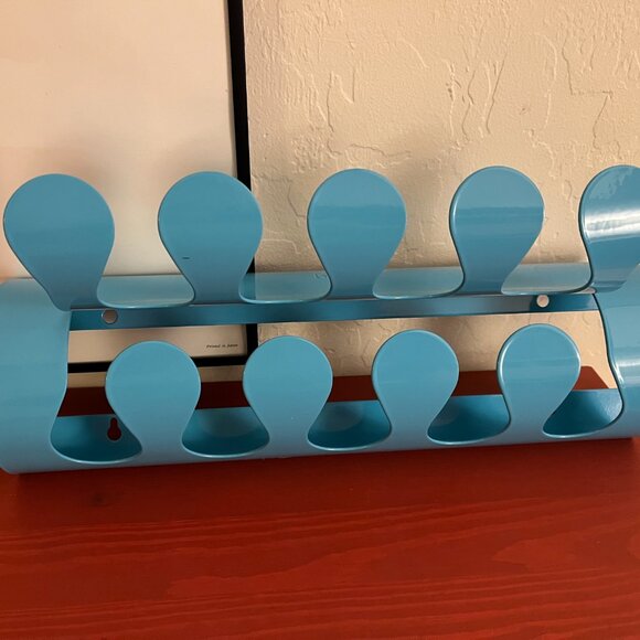 Metal Wall Mounted Racks - Picture 3 of 8